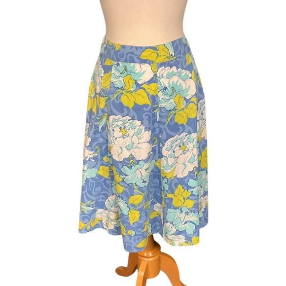 ST. JOHNS BAY Womens Skirt Size 8 Floral Stretch Knee Length Skirt Easy Wear - Picture 2 of 8